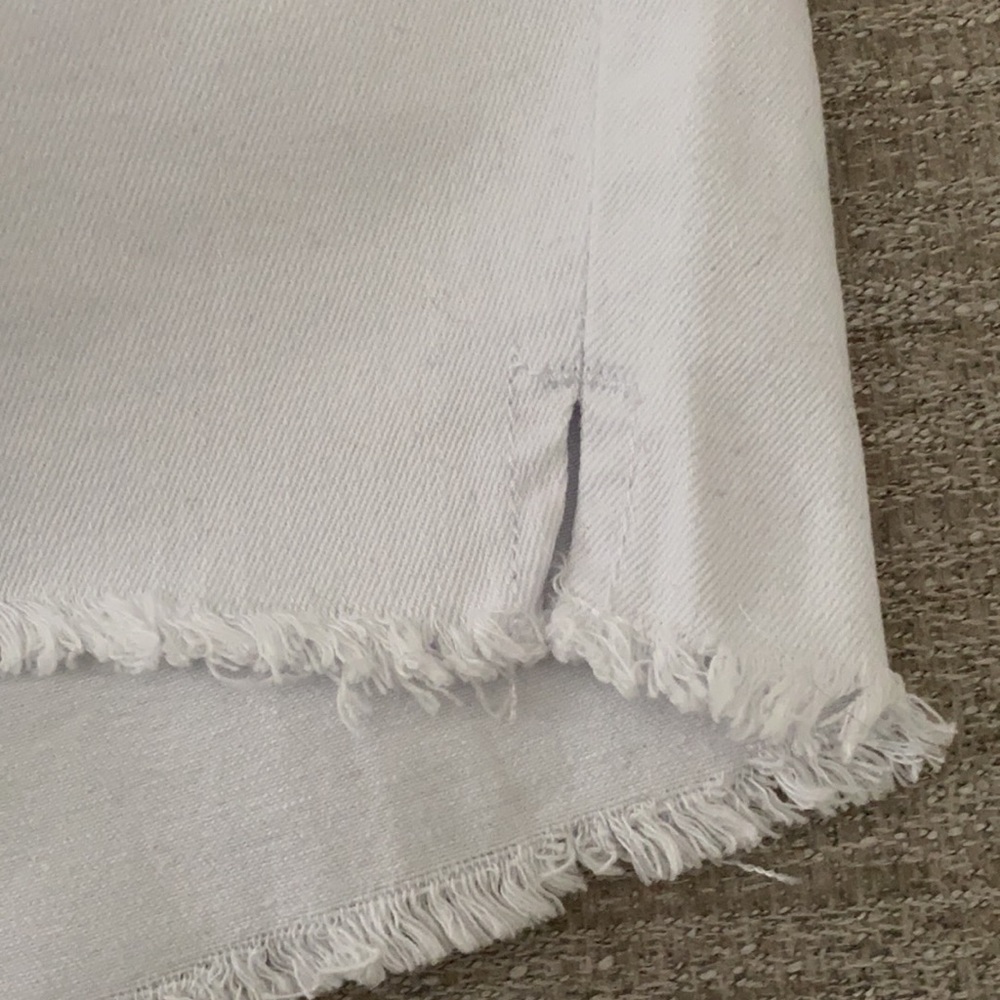 Seven7 - white jean , 5”Inseam  “Weekend Shorts” Size 18 NWT. - Picture 7 of 10